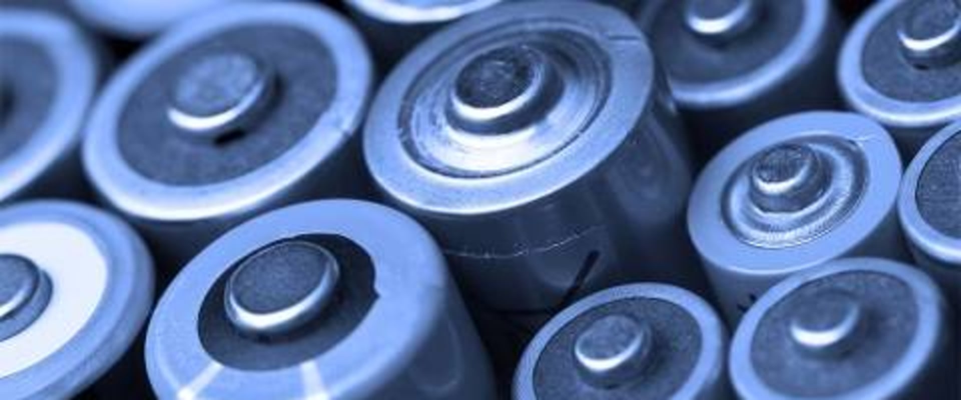 Hoeveel batterijen heb ik nodig om van het net af te gaan?